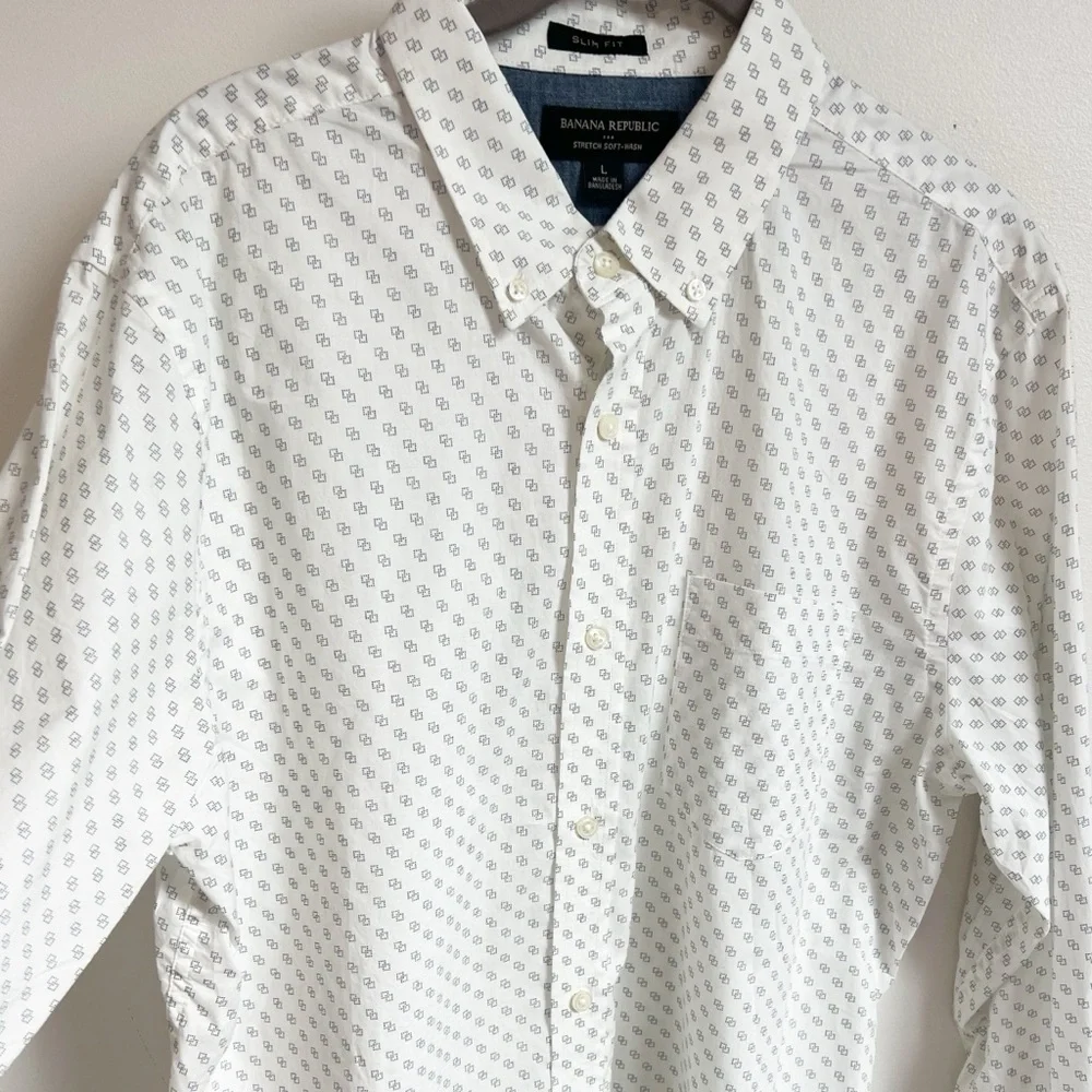 Banana Republic Men’s Slim Fit Long Sleeve Button Down Dress Shirt White Cotton